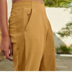 Athleta Brooklyn Joggers in Tuscan Gold